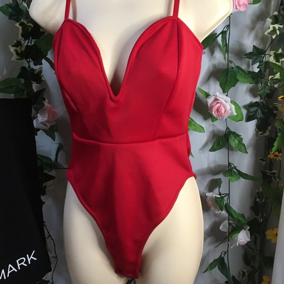 *Boohoo* Night BNWT Body Suit ♥️ Maddie Plunge ♥️ - Picture 5 of 10